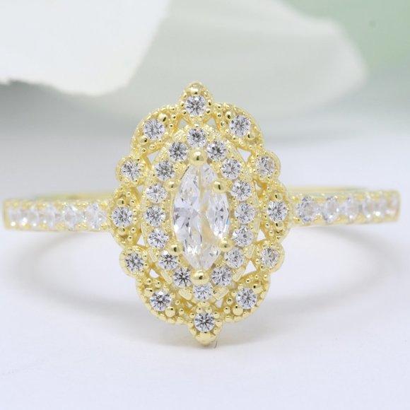 Jewelry, Wedding & Engagement Rings, Diamond, Gold - Picture 1 of 3